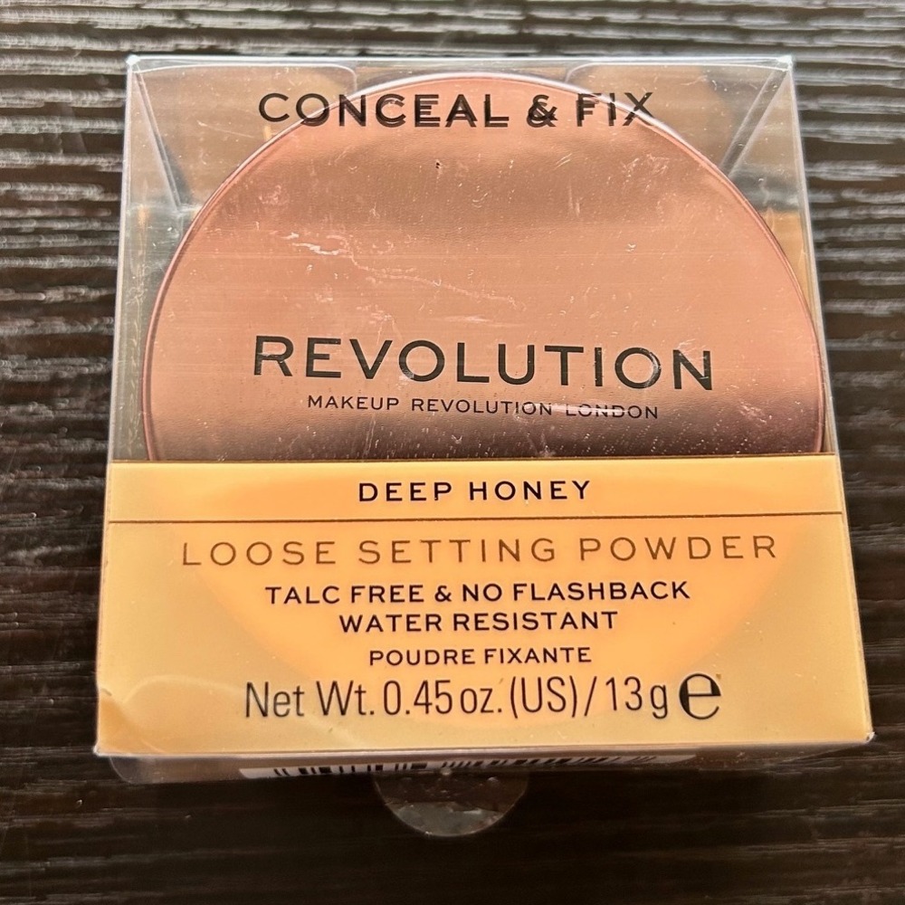 Revolution Conceal & Fix Loose Setting Powder Deep Honey New in Box‎ 0.45oz